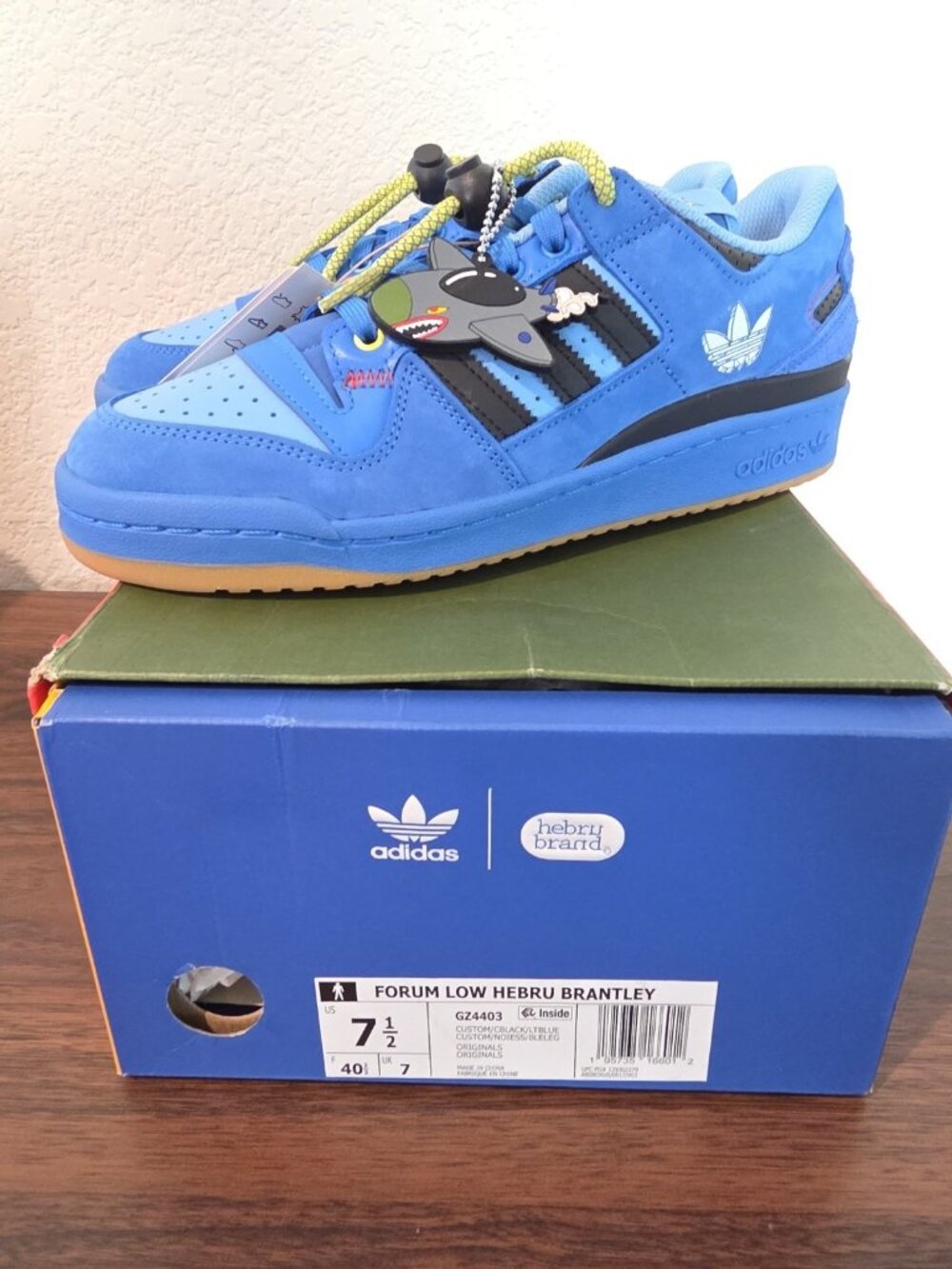New adidas Originals Forum Low Hebru Brantley GZ4403 Men’s Size 7.5 Blue Suede
